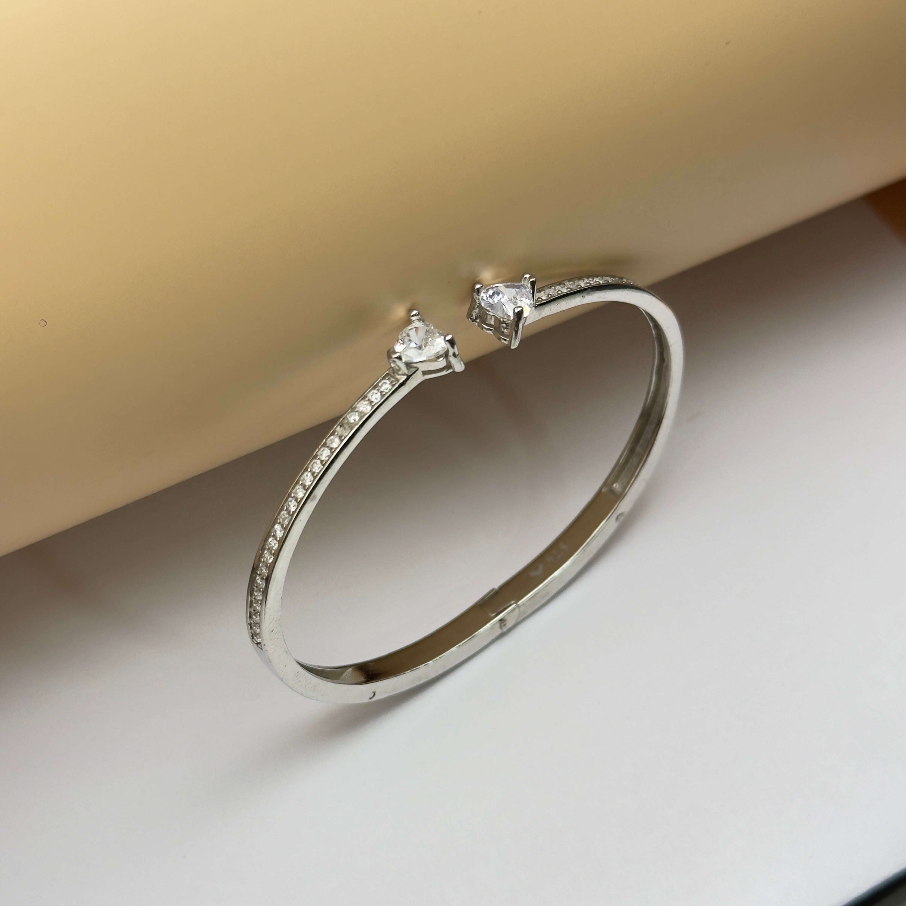 Elegant Dual love Solitaire 925 Silver Open Bracelet