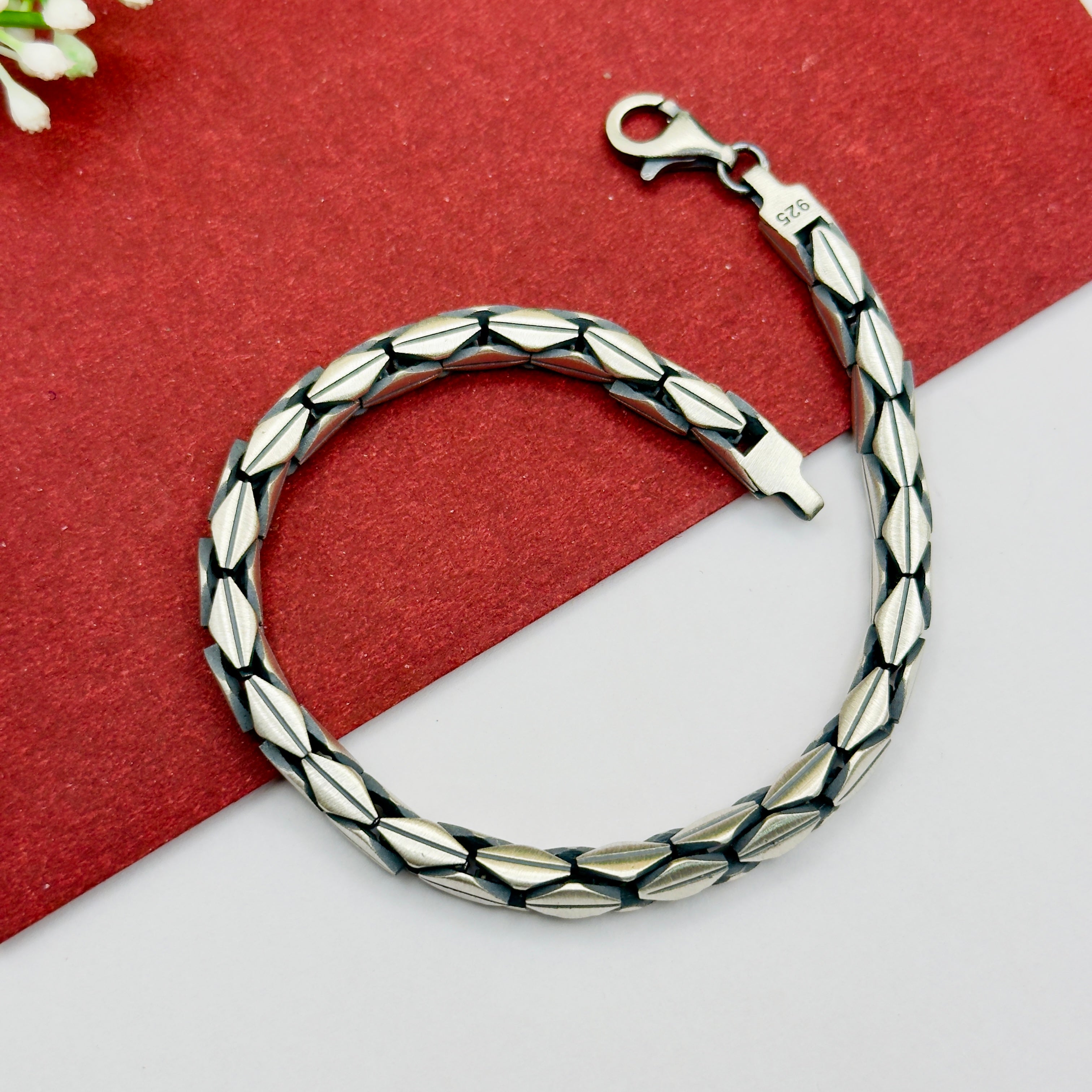 Handcrafted 925 Silver Bold Link Bracelet