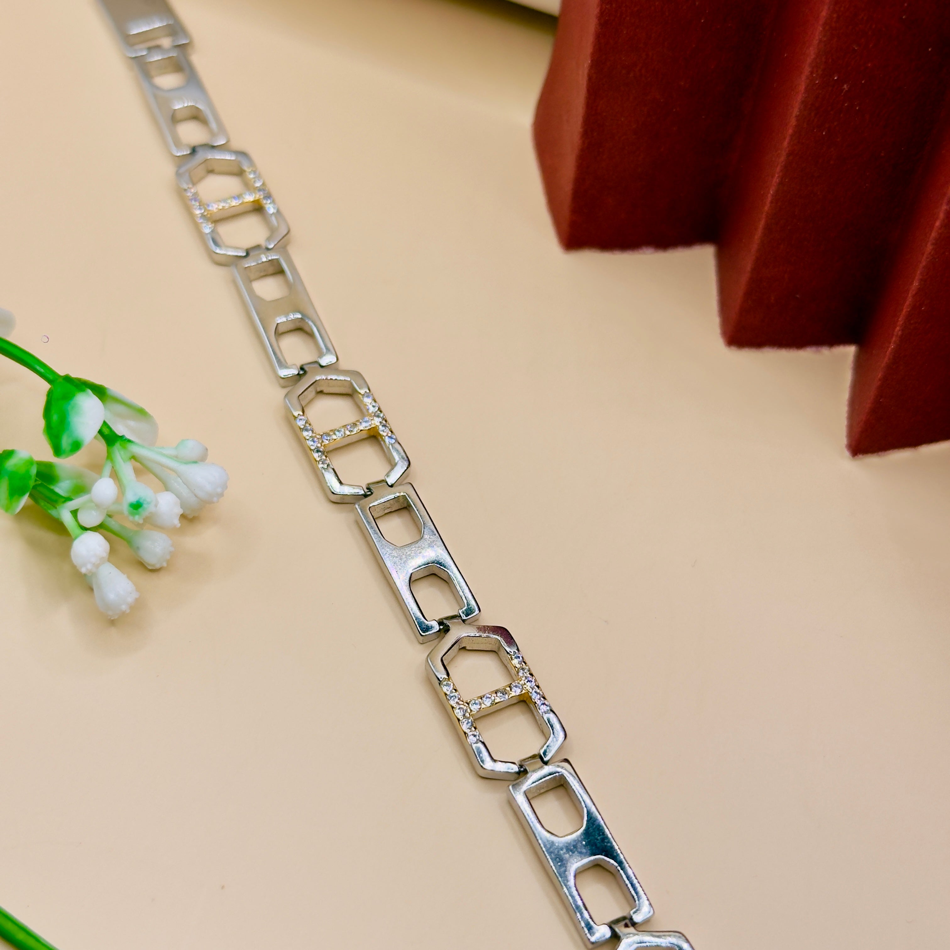 Men's 92.5 Silver Geometric Link Bracelet – Premium Modern Design