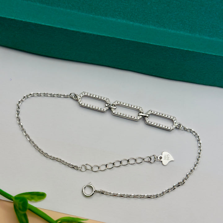 Minimalist Silver Linked Shapes Bracelet – 92.5 Purity